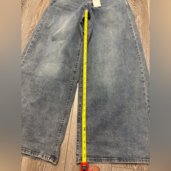 Fire and Rain Classic Blue Wide-Leg Women Jeans - Picture 3 of 10